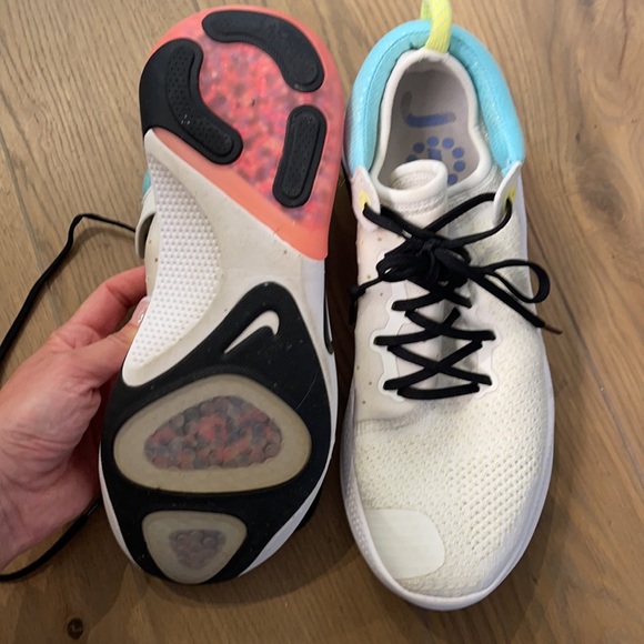 Nike Joyride Running Shoes - Picture 4 of 5